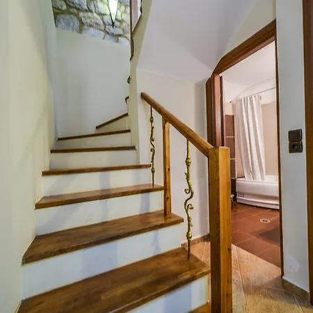 Casa de hóspedes Abelos 4*